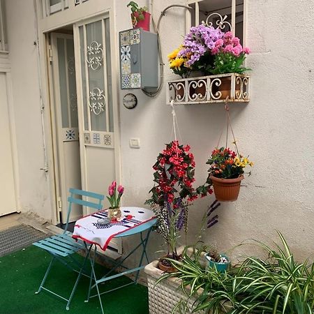 Reginella Holiday Home Napoli Bagian luar foto