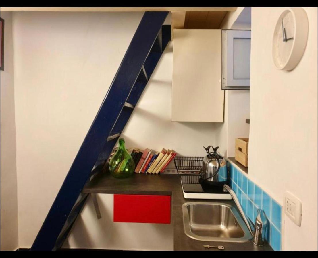 Reginella Holiday Home Napoli Bagian luar foto
