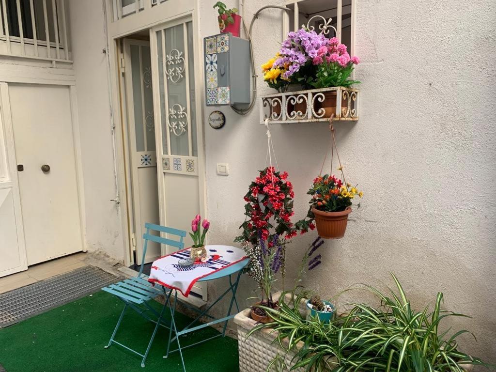 Reginella Holiday Home Napoli Bagian luar foto