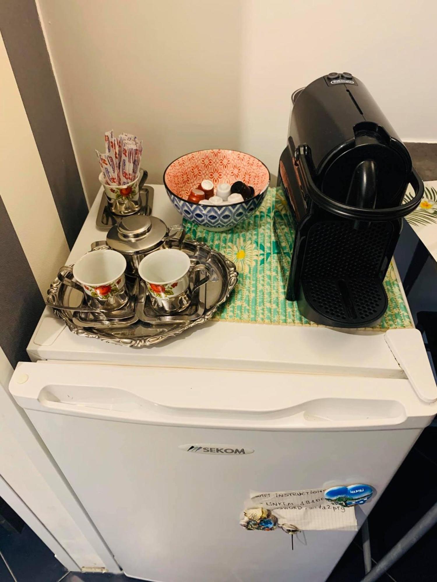 Reginella Holiday Home Napoli Bagian luar foto