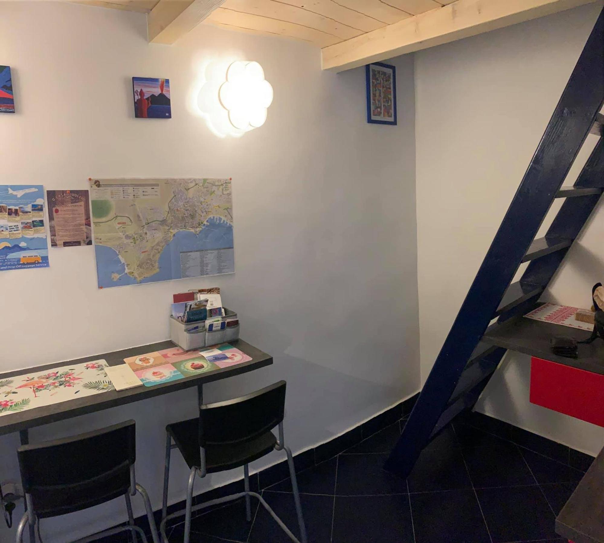 Reginella Holiday Home Napoli Bagian luar foto