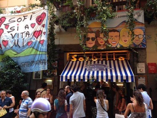 Reginella Holiday Home Napoli Bagian luar foto