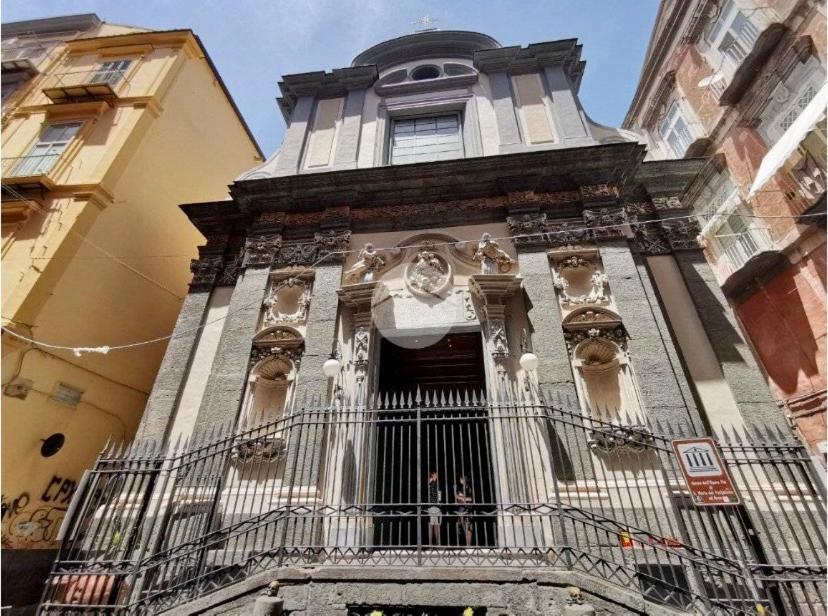 Reginella Holiday Home Napoli Bagian luar foto