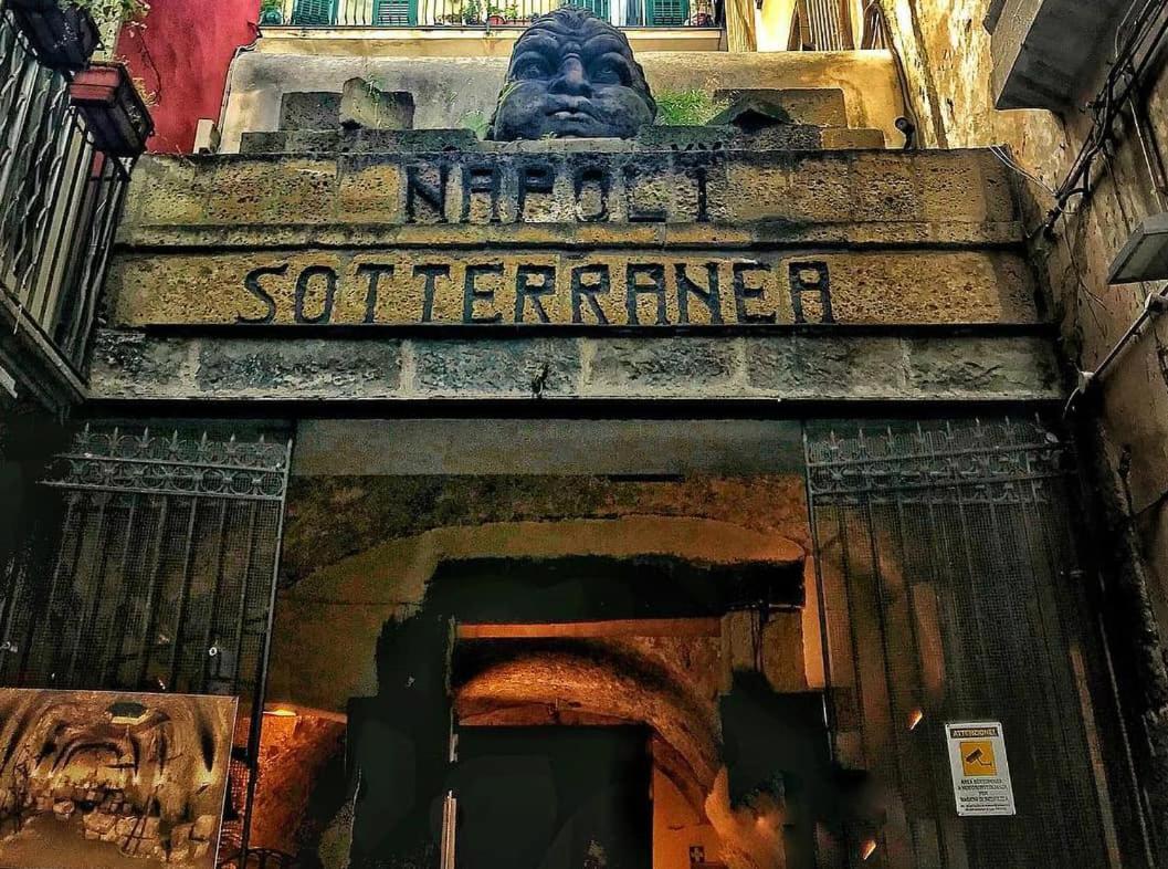 Reginella Holiday Home Napoli Bagian luar foto